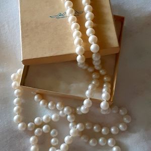 Faux pearls with Rhinestone clasp